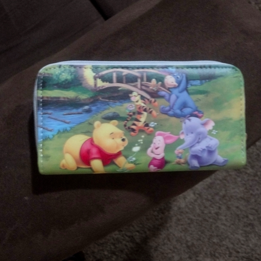 Winnie the Pooh and Friends ladies wallet new